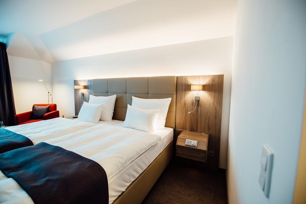 Hotel Schmachtendorf 4*
